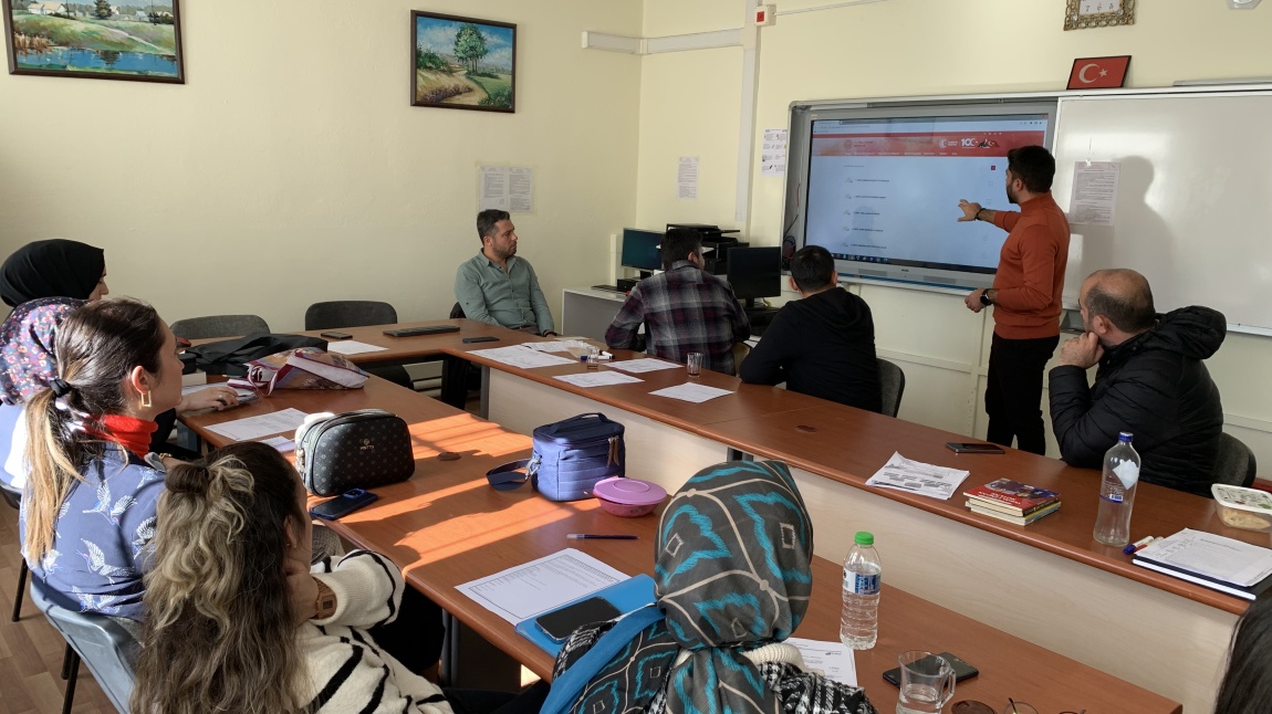 Aylık Müfredat Değerlendirme Toplantısı Yapıldı